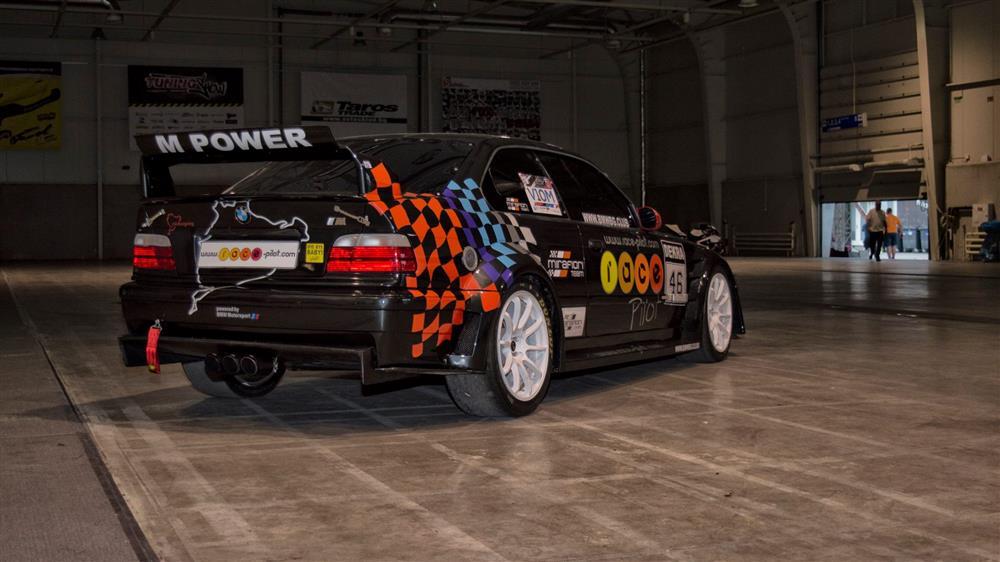 BMW Е36 М3 V10 S85 GTR — 53
