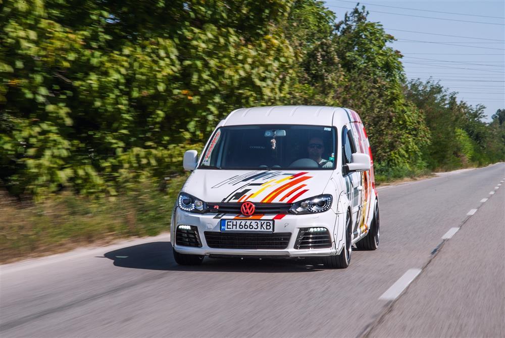 VW Caddy 2.0 TDI — 12